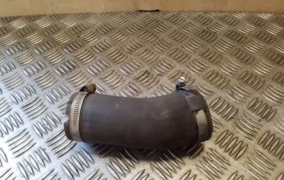 Intercooler hose/pipe