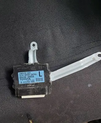Lexus RX 450H Wing mirror control module 8943048050 615163000
