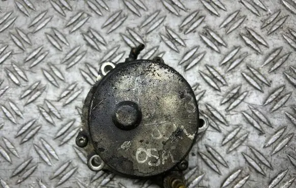 Opel Zafira B Vacuum pump