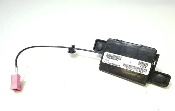 Chrysler Pacifica Keyless system antenna 68186558AA 68144668AB