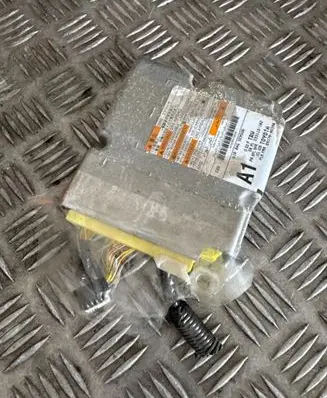 Toyota Avensis T270 Airbag control unit/module 8917005390 254501390V 233112102