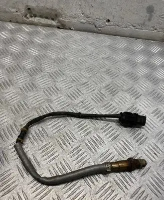 Volkswagen PASSAT CC Lambda probe sensor 06F906262