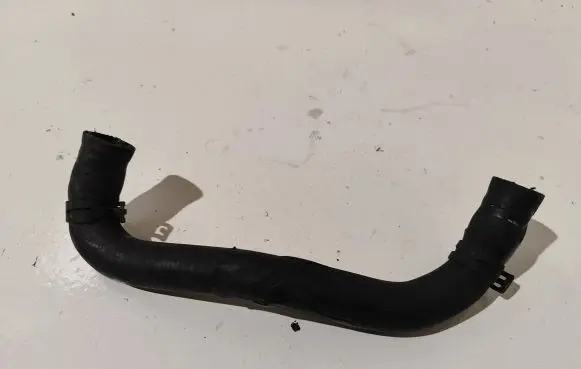 Volkswagen Touareg I Engine coolant pipe/hose 070121062B