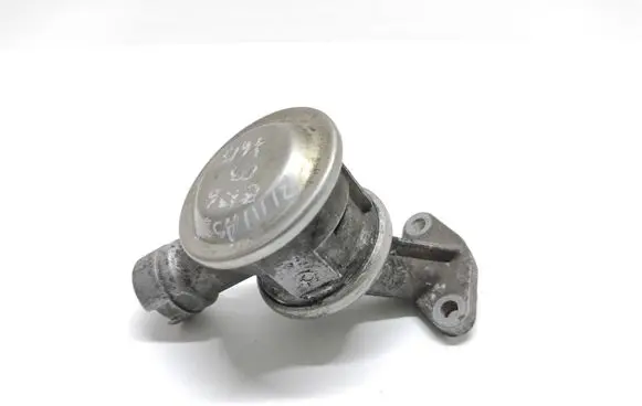 BMW 7 E65 E66 EGR valve 72823801