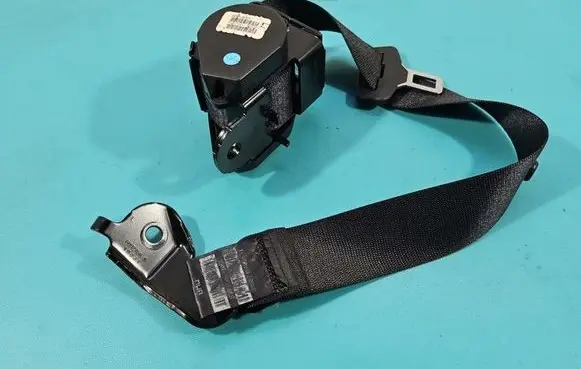 BMW X6 E71 Rear seatbelt 608913600A IMPRK1542070