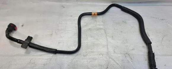 Ford Mondeo MK V Fuel line pipe DG939D683AB