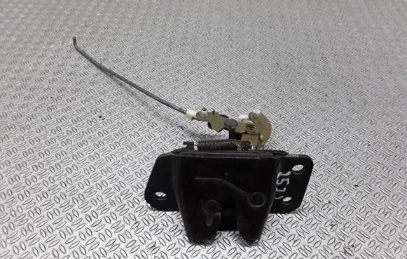 Hyundai Santa Fe Tailgate window lock/catch/latch 