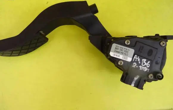 Audi A4 S4 B6 8E 8H Accelerator throttle pedal 8EI721523