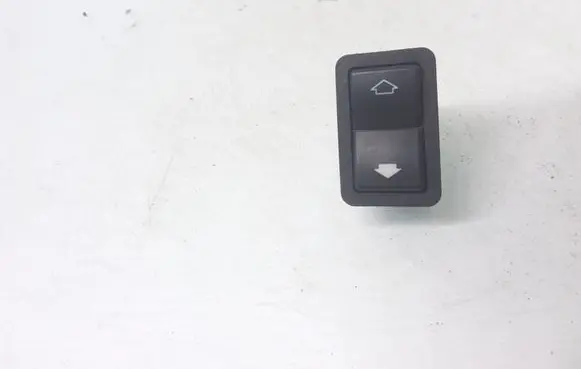 BMW 7 E38 Electric window control switch 8368932