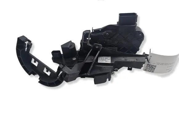 Jaguar XF X250 Rear door lock 8X2A26412AC