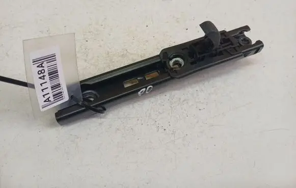 Ford S-MAX Seat belt adjustment rail 6G9N611C46BD