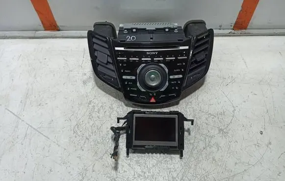 Ford Fiesta Radio/CD/DVD/GPS head unit AM5T18C815XN