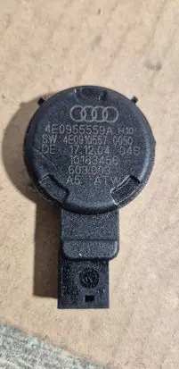 Audi A6 S6 C6 4F Rain sensor 4E0910557