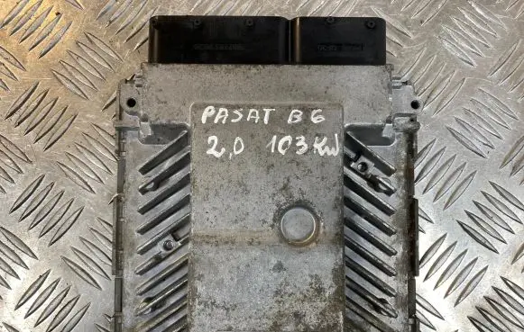 Volkswagen PASSAT B6 Engine control unit/module 03G906018CD 5WP45600AA 5WP45600AT