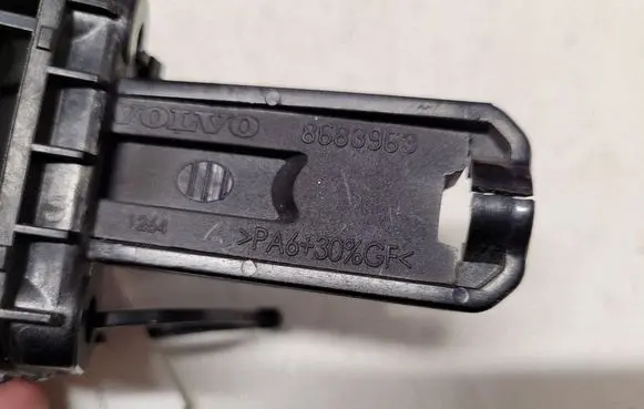 Volvo XC90 Hand parking brake switch 8683963