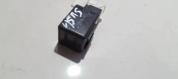 Nissan X-Trail T30 Other relay 24330c9900