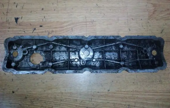 Rocker cam cover