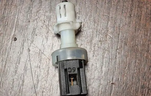 Peugeot Boxer Brake pedal sensor switch 453449 B365