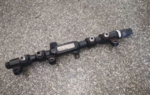 Ford Mondeo Mk III Fuel main line pipe 2S7Q9D280AC