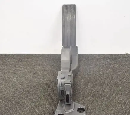 Mercedes-Benz GLE (W166 - C292) Accelerator throttle pedal 6PV933966 A2923000100