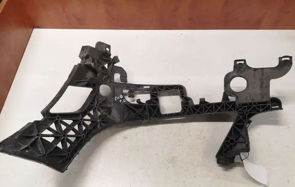 Mercedes-Benz C W204 Front bumper mounting bracket 2048850865 A2048850865 09196
