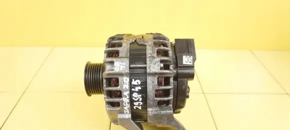 Opel Zafira C Generator/alternator 39007852 29SP45