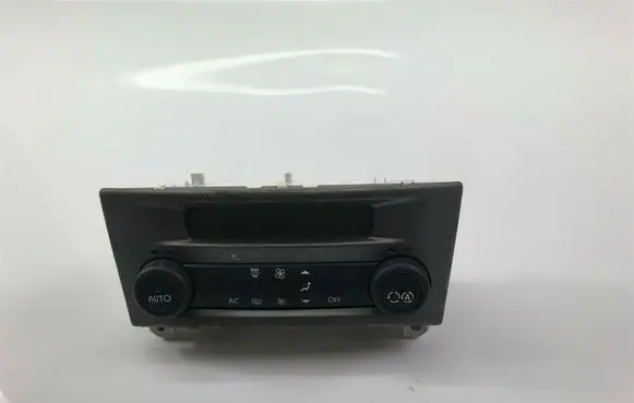 Renault Laguna II Climate control unit 8200264424A P1764