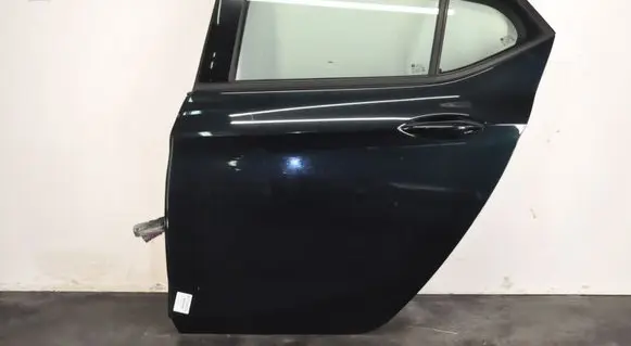 Opel Astra K Rear door 