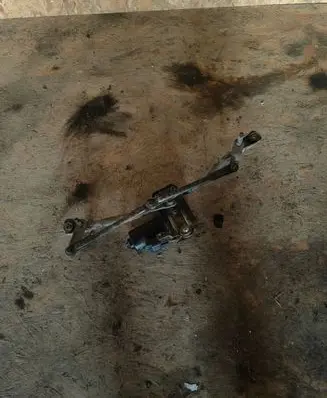 Hyundai ix35 Front wiper linkage and motor