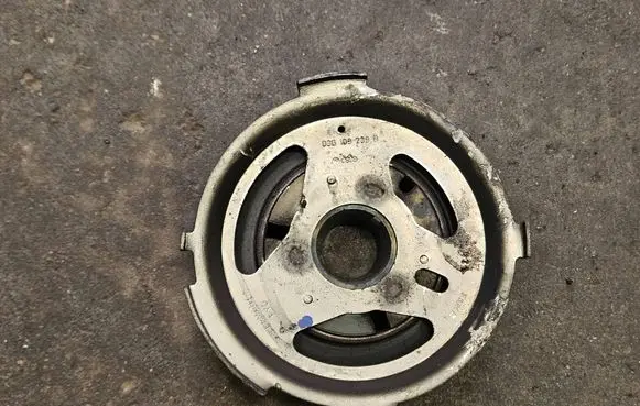 Skoda Octavia Mk2 (1Z) Camshaft pulley/ VANOS 03G109239B