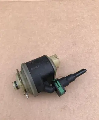 BMW 4 F36 Gran coupe Fuel filter heater 8572521