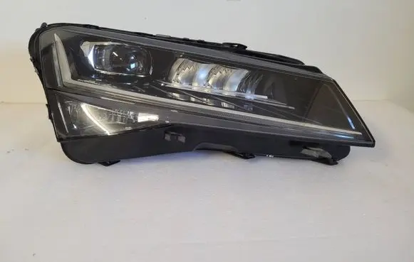 Skoda Superb B8 (3V) Headlight/headlamp 3V1941016D