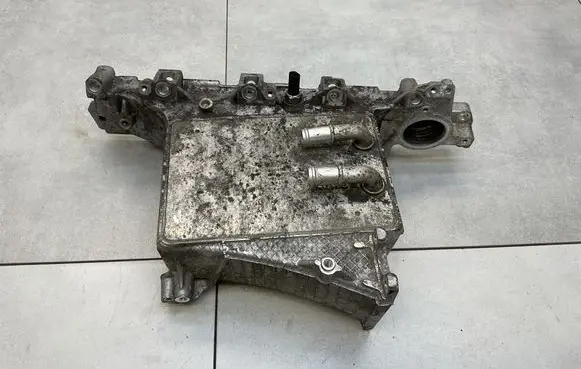 Volkswagen PASSAT B8 Intake manifold 04L129766BK