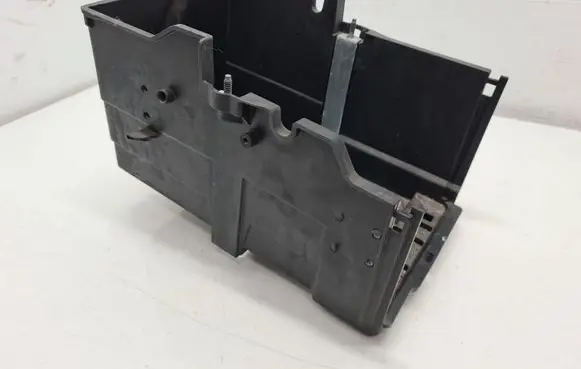 Ford Focus Battery box tray AM5110723