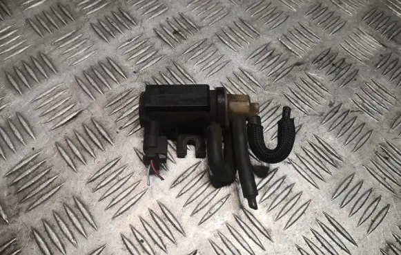 Mercedes-Benz ML W166 Turbo solenoid valve 0091533128 A0091533128