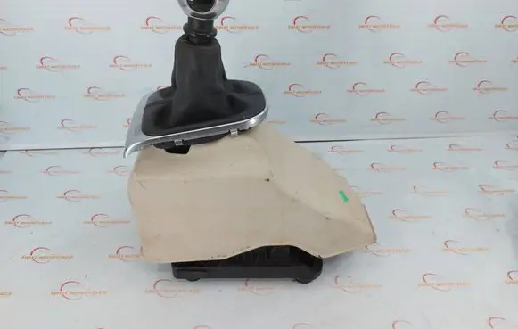 Citroen DS4 Gear shifter/selector 9680602580