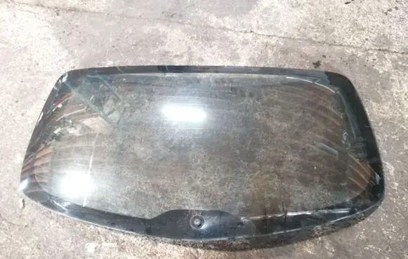 Mazda 3 I Rear windscreen/windshield window 