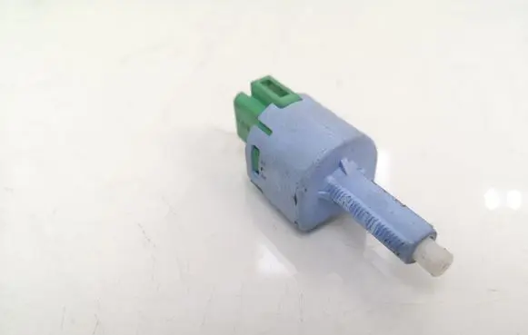 Mitsubishi ASX Brake pedal sensor switch F80CS53
