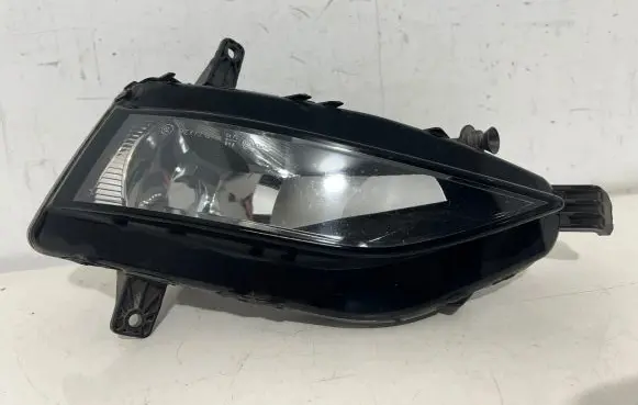 Volkswagen Golf VII Front fog light 5G0941662F