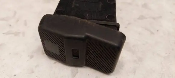 Volkswagen PASSAT B3 Windscreen/window heater switch 535959621