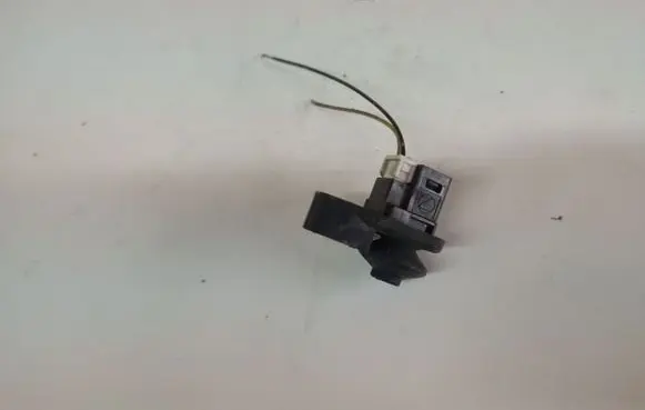 Subaru Legacy Front door sensor