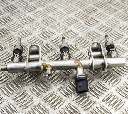Porsche Macan (95B) Fuel main line pipe 94611011800
