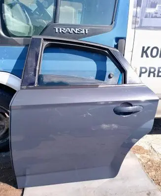 Ford Mondeo MK IV Rear door