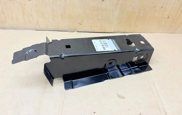 Renault Master III Fender mounting bracket 641971003R