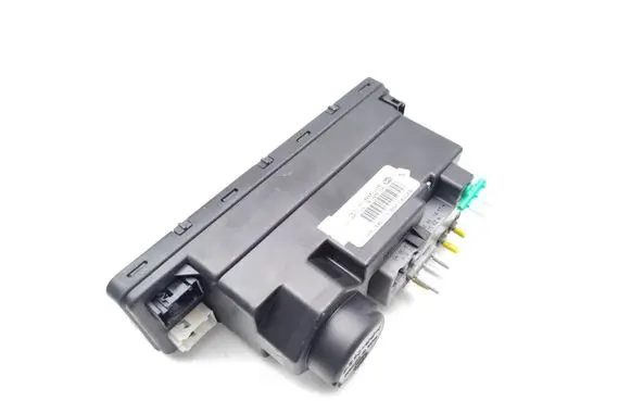 Mercedes-Benz CLK AMG A208 C208 Central locking vacuum pump 2108001948
