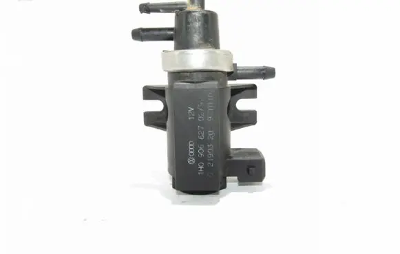 Audi A4 S4 B5 8D Vacuum valve 1H0906627