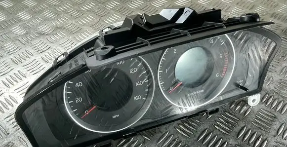 Volvo V60 Speedometer (instrument cluster) 31327583AA 31327583 36000914