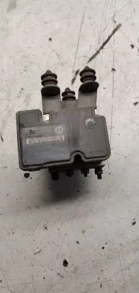 Volkswagen Jetta VI ABS Pump 1K0907379AK 0004049135 10097003293