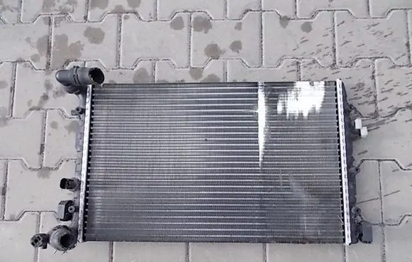 Skoda Fabia Mk1 (6Y) Coolant radiator 6Q0121253Q