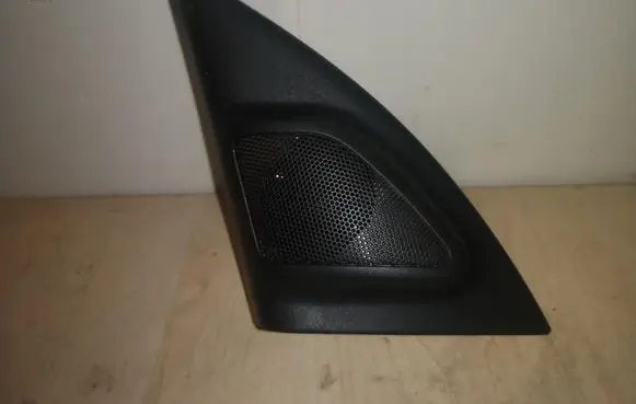 Volvo XC60 Subwoofer grill/trim 30781067